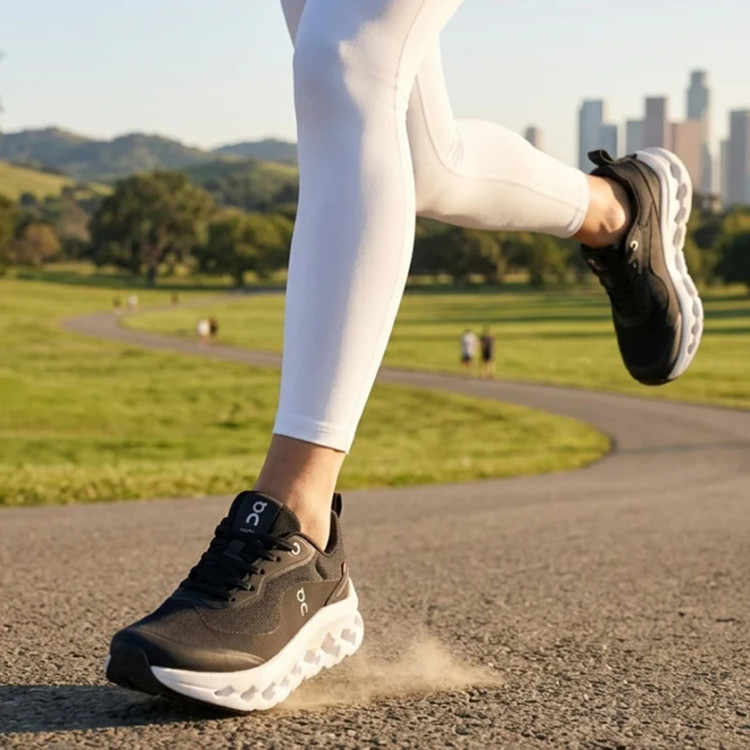 کفش رانینگ زنانه و مردانه On Running